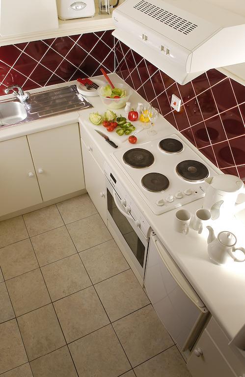 Astons Apartments 런던 객실 사진